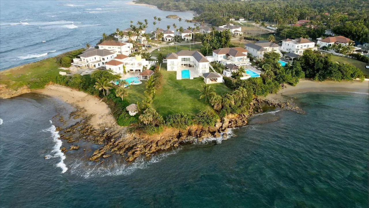 Peninsula Esmeralda Luxury Villas 普拉塔港