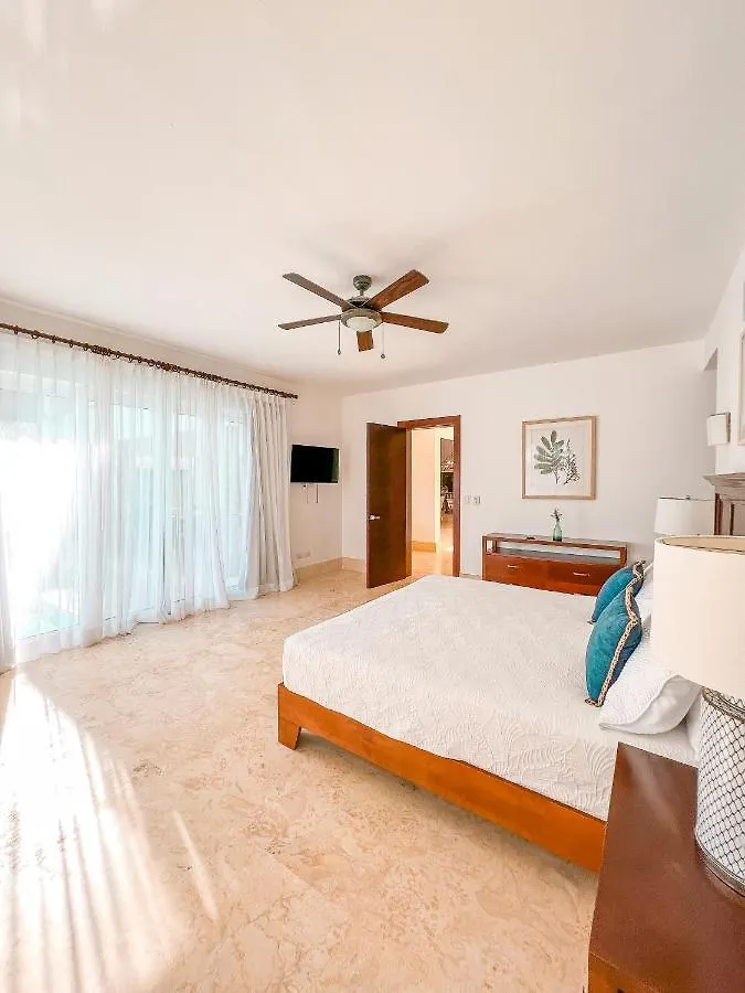 Peninsula Esmeralda Luxury Villas 普拉塔港
