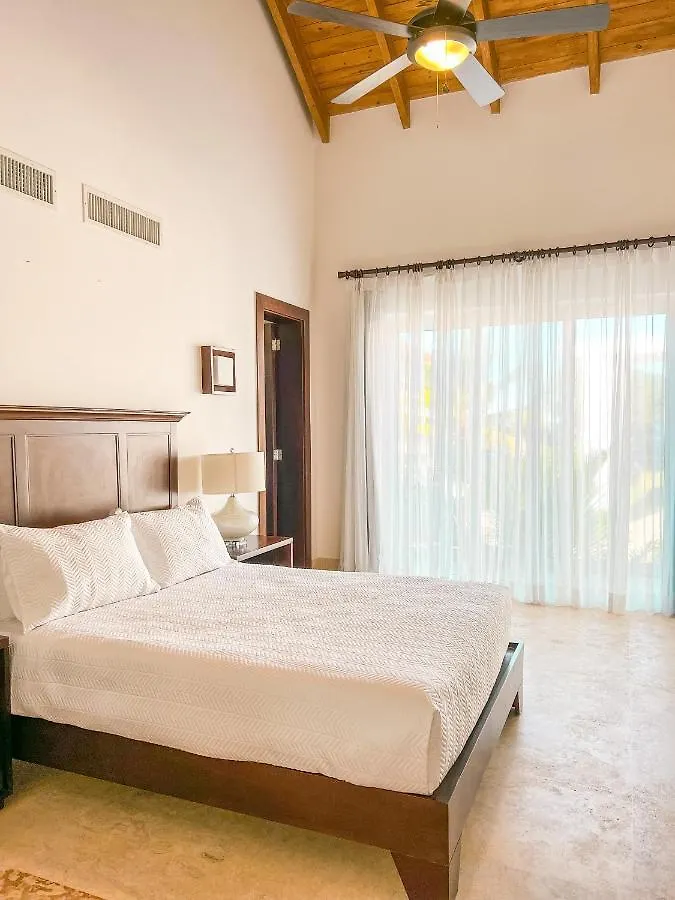 Peninsula Esmeralda Luxury Villas 普拉塔港
