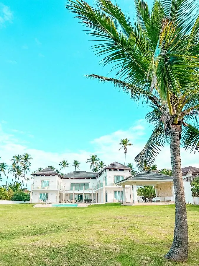 Peninsula Esmeralda Luxury Villas 普拉塔港