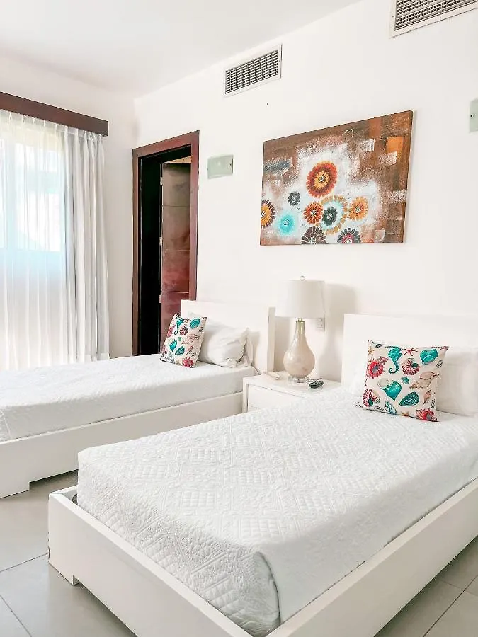 Peninsula Esmeralda Luxury Villas 普拉塔港 0*,