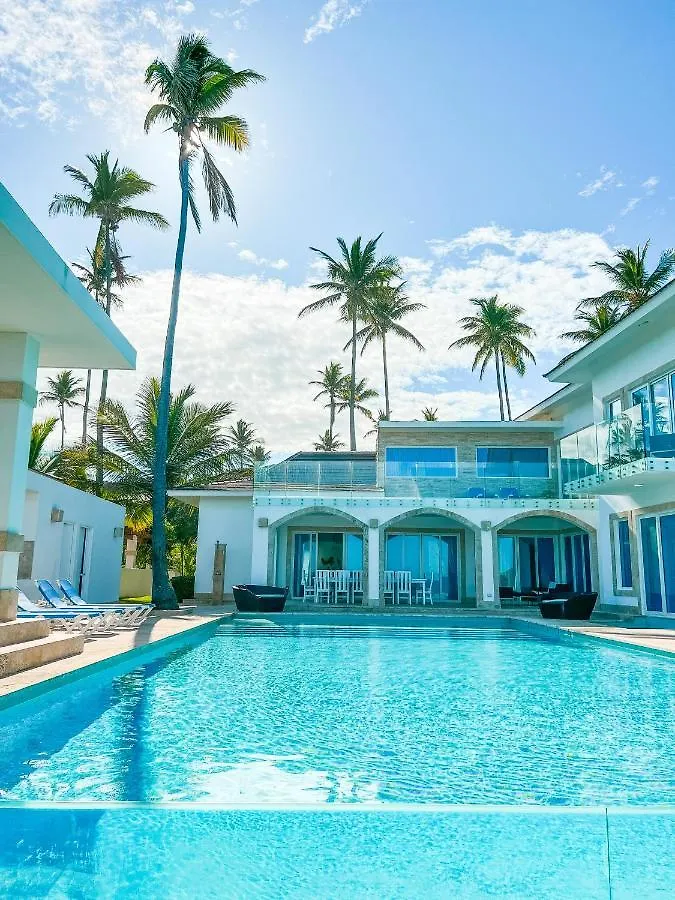 Peninsula Esmeralda Luxury Villas 普拉塔港